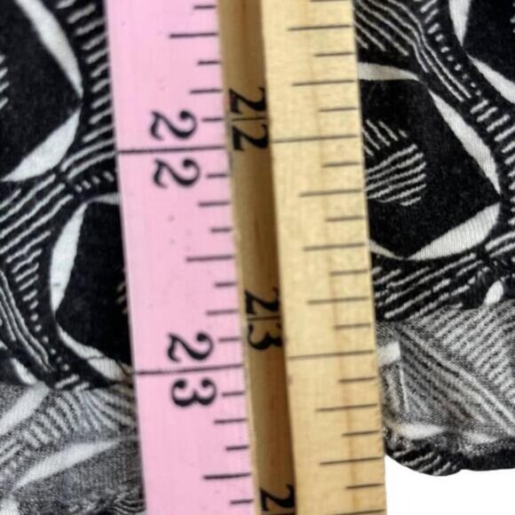 H&M Blouse Top Womens Large Black Geometric Print Crossover V Neck Y2K Pullover - Picture 9 of 10